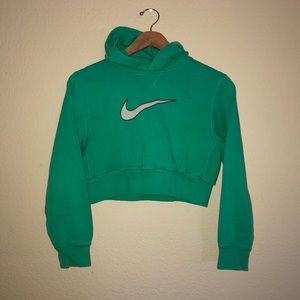 nike green crop top